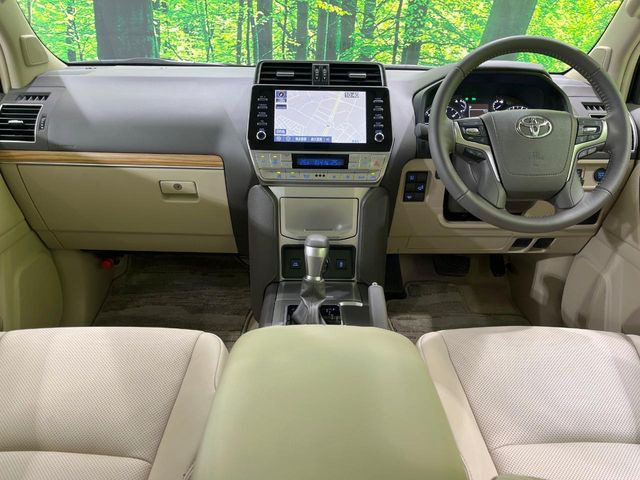 ランドクルーザープラド2.7 TX Lパッケージ マットブラック エディション 4WD