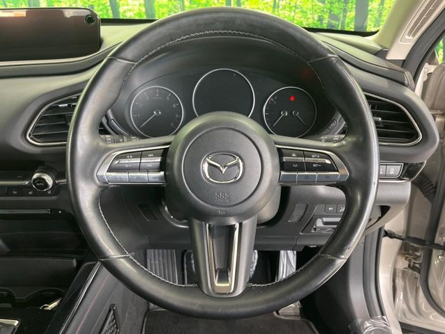 �y�����v�����X�e�A�����O�z�㎿�Ȋv���g�p���邱�ƂŁA��ɂ����������݂ƂĂ��^�]���₷���n���h���ł���