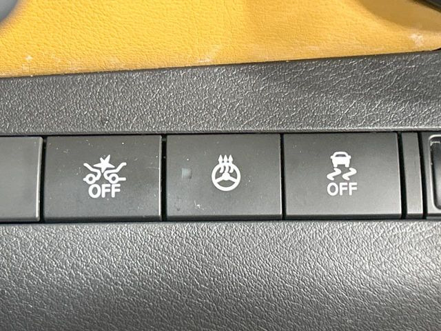 �y�C���e���W�F���g�G�}�[�W�F���V�[�u���[�L�z�t�����g�J�����őO���̎ԗ�����s�҂����m�B�Փ˂������Ȏ��͏Փ˔�Q�y���u���[�L���쓮�A�Փˉ�����T�|�[�g�B�����S�Ƀh���C�u�����y���݂��������܂��B