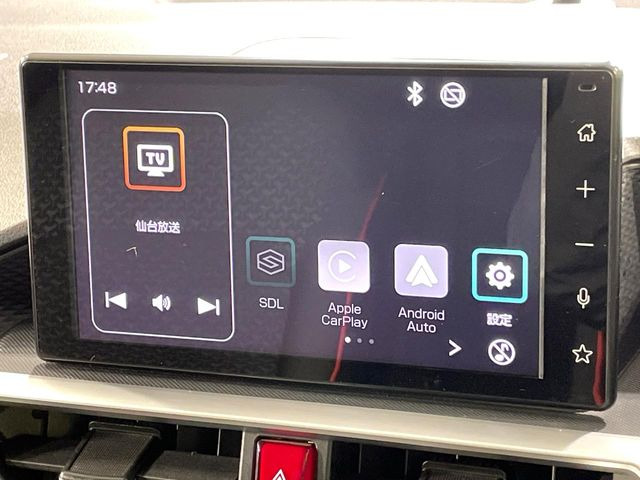 �y9�C���` �f�B�X�v���C�I�[�f�B�I�z���ʃf�B�X�v���C�ւ������̃X�}�[�g�t�H���ƘA�g���āA�i�r��bluetooth�ł̉��y�Đ����\�ł���f�U�C���͂�����񑀍쐫���ǍD!�ʓr�i�r�@�\�̎�t�\�ł���