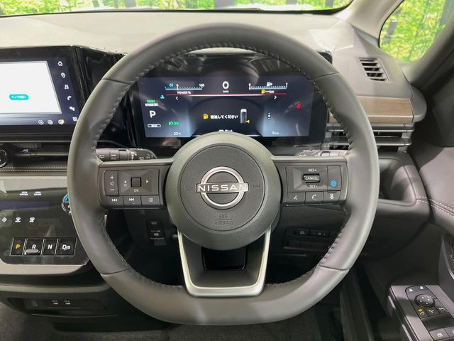 �y�����v�����X�e�A�����O�z�㎿�Ȋv���g�p���邱�ƂŁA��ɂ����������݂ƂĂ��^�]���₷���n���h���ł���