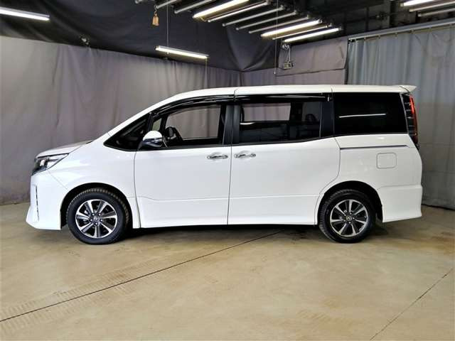 ノア2.0 Si W×B II 4WD