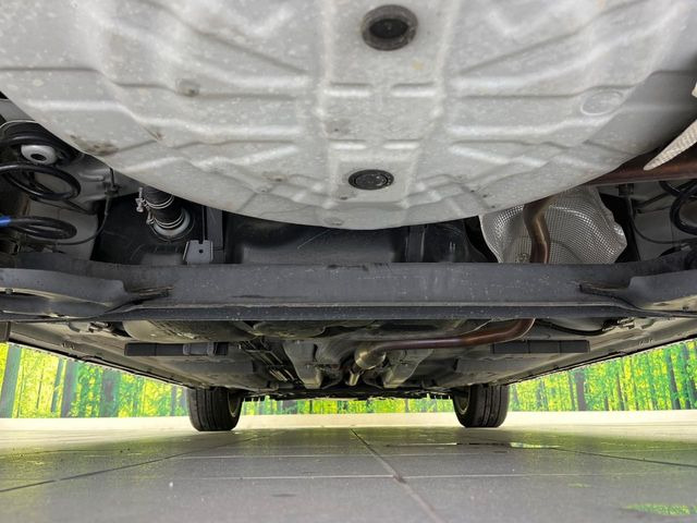 下回りがきれいなうちに、防錆加工の施工がオススメ。降雪地域はもちろん、沿岸部にお住いの方や、趣味でマリン・ウィンタースポーツをされる方にご好評いただいております。