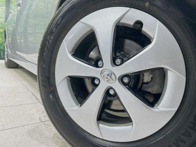 �y����15�C���`�A���~�z�C�[���z�O�ςɃ}�b�`���������A���~�z�C�[���𑕒����Ă���܂��B�e��ЊO�A���~�z�C�[����A�X�^�b�h���X�^�C�����戵�����Ă���܂��B���񂲑��k����������