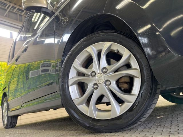 �y����15�C���`�A���~�z�C�[���z�O�ςɃ}�b�`���������A���~�z�C�[���𑕒����Ă���܂��B�e��ЊO�A���~�z�C�[����A�X�^�b�h���X�^�C�����戵�����Ă���܂��B���񂲑��k����������