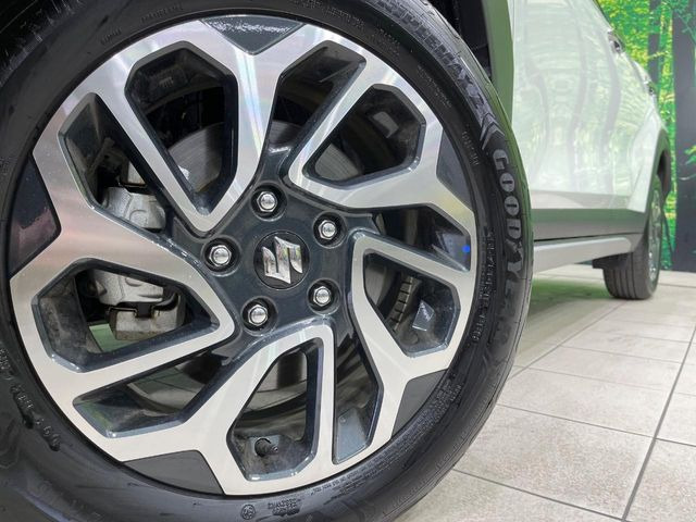 【純正アルミホイール】外観にマッチした純正アルミホイールを装着しております。各種社外アルミホイールや、スタッドレスタイヤも取扱いしております。是非ご相談ください♪