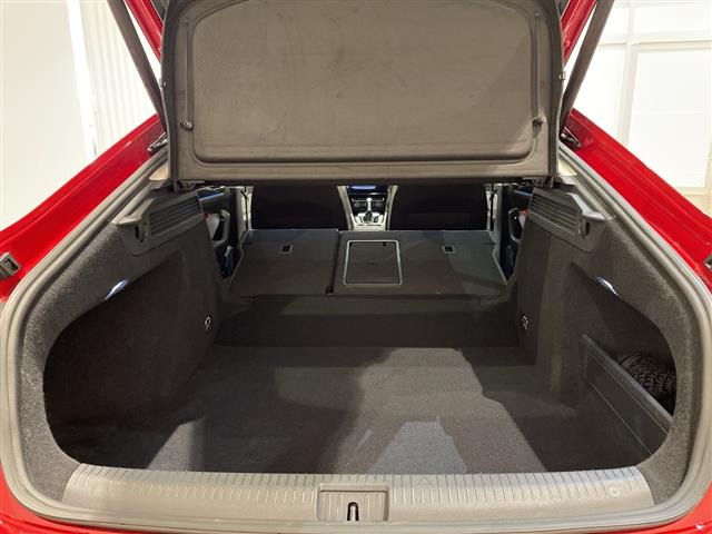 アルテオンTSI 4モーション エレガンス 4WD