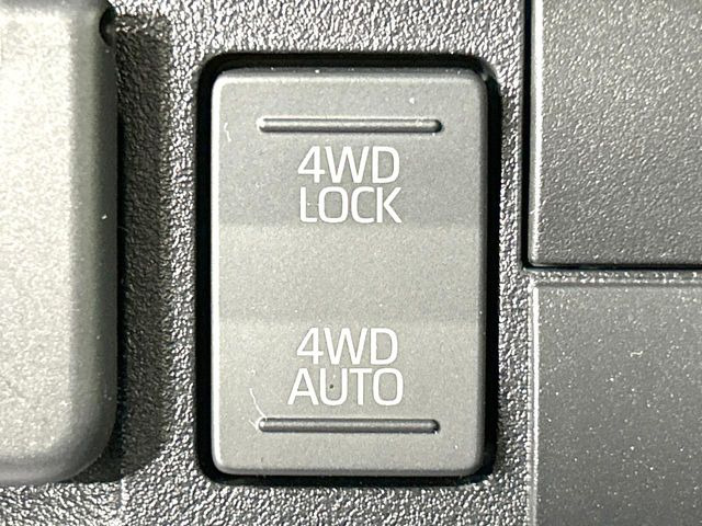 4WD�̂��Ԃł��̂ŁA�ᓹ�ł����S�ł���~��n�n��ɂ��Z�܂��̕��ȊO�ɂ��A�E�B���^�[�X�|�[�c����̕���~��n��֋A�Ȃ����@�������ɂ���������!