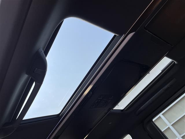 ヴェルファイアハイブリッド 2.5 エグゼクティブ ラウンジ E-Four 4WD