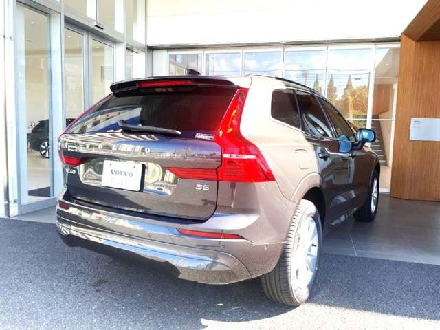 XC60プラス B5