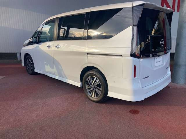 セレナ1.4 e-POWER ルキシオン