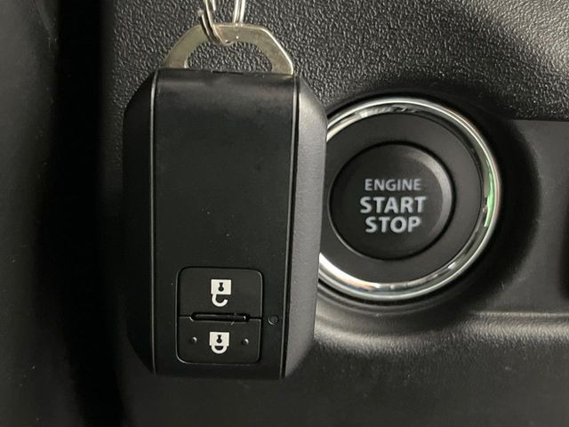 �y�L�[���X�X�^�[�g�V�X�e���z�J�o����|�P�b�g�ɓ��ꂽ�܂܂ł��h�A�̎{���E�������\�ȃX�}�[�g�L�[�𑕔��B�G���W���̃I���E�I�t�����J�M�����o���K�v����������Ƃ��Ă��֗��ł���