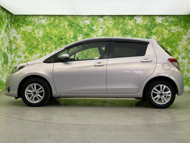 ヴィッツ1.3 F スマイルエディション