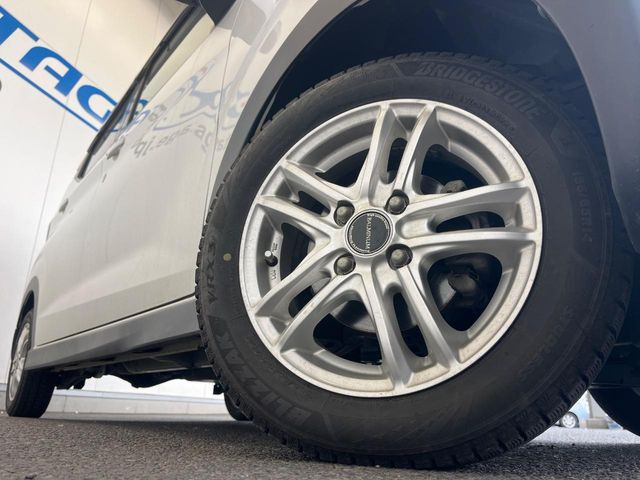 �y14�C���`�A���~�z�C�[���z�O�ςɃ}�b�`�����A���~�z�C�[���𑕒����Ă���܂��B�e��A���~�z�C�[����A�X�^�b�h���X�^�C�����戵�����Ă���܂��B���񂲑��k����������