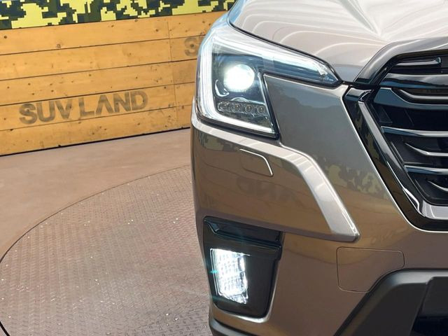 �yLED�w�b�h���C�g�z���V����ԑ��s�����ǍD�Ȏ��E���m�ۂ����S���ĉ^�]�ł��鍂�P�xLED�w�b�h���C�g�𑕔�!�_�����x�������A����d�͂��}�����Ă��܂��B