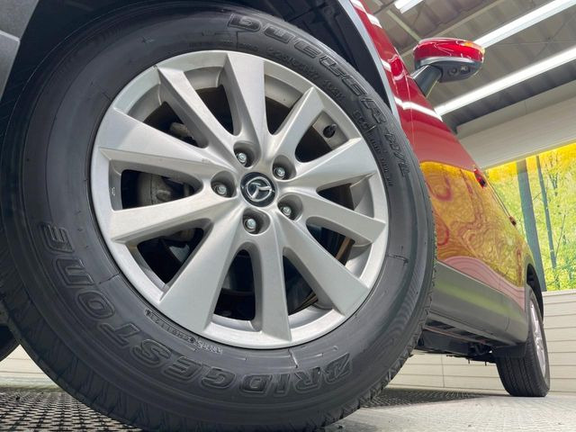 �y����17�C���`�A���~�z�C�[���z�O�ςɃ}�b�`���������A���~�z�C�[���𑕒����Ă���܂��B�e��ЊO�A���~�z�C�[����A�X�^�b�h���X�^�C�����戵�����Ă���܂��B���񂲑��k����������