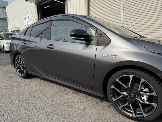 プリウスPHV1.8 S GR スポーツ