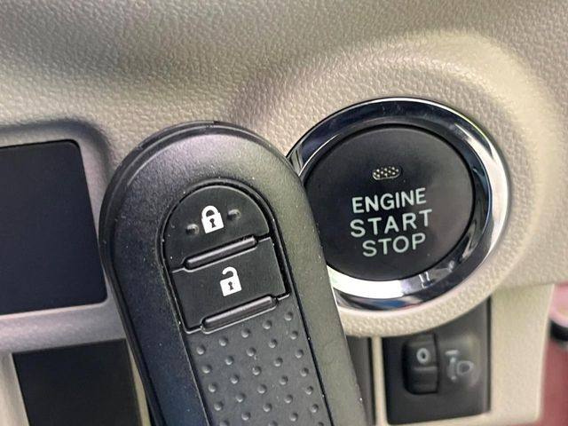 �y�L�[�t���[�V�X�e���z�J�o����|�P�b�g�ɓ��ꂽ�܂܂ł��h�A�̎{���E�������\�ȃX�}�[�g�L�[�𑕔��B�G���W���̃I���E�I�t�����J�M�����o���K�v����������Ƃ��Ă��֗��ł���