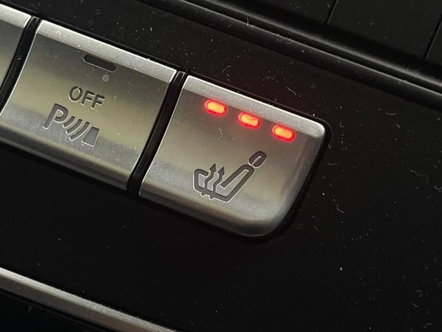 ���t�����g�V�[�g�q�[�e�B���O:�^�]�ȁE����ȋ��ɎO�i�K�Œ��߂��\�ȃV�[�g�q�[�^�[�𑕔����Ă���܂��B�G�߂��킸���K�ɂ��g�p���������܂��B