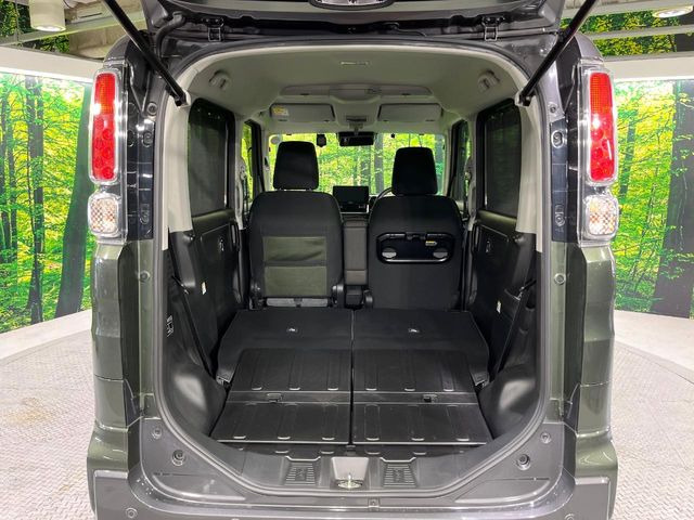 普段のお買い物や通勤、送迎等に十分な荷室スペースを確保しております。セカンドシートを倒すと、大きな荷物の積載も可能です♪