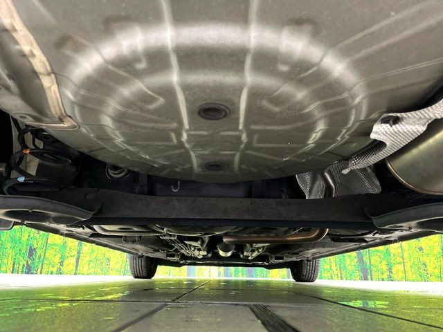 下回りがきれいなうちに、防錆加工の施工がオススメ。降雪地域はもちろん、沿岸部にお住いの方や、趣味でマリン・ウィンタースポーツをされる方にご好評いただいております。