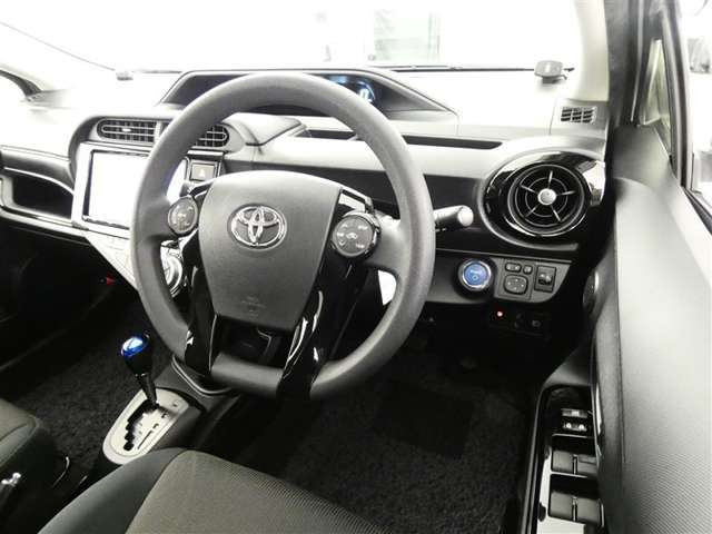 アクア1.5 S スタイルブラック