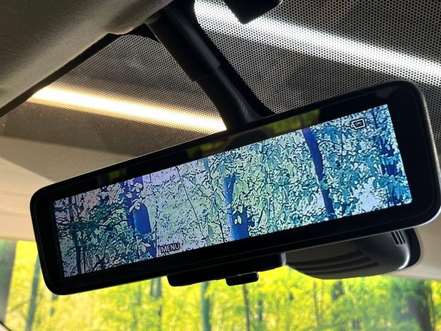 �y�C���e���W�F���g���[���~���[�z��Ȃ̑傫�ȉו��⓯��҂Ō�����m�F���Â炢���ł����S!�J�������B�e�����ԗ�����̉f�������[���~���[���ɕ\���B�N���A�Ȏ��E�ŏ󋵂̊m�F���\�ł�!