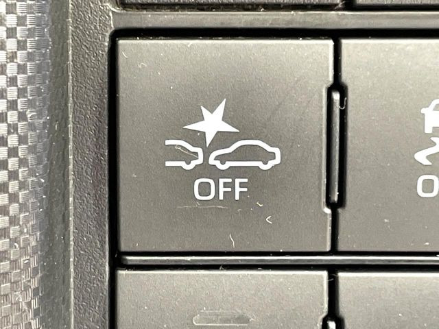 �y�X�}�[�g�A�V�X�g�z���s���ɑO���̎ԗ�����F�����A�Փ˂������Ȏ��͌x��ƃu���[�L�ŏՓˉ���Ɣ�Q�y�����A�V�X�g�B�����S�Ƀh���C�u�����y���݂��������܂��B