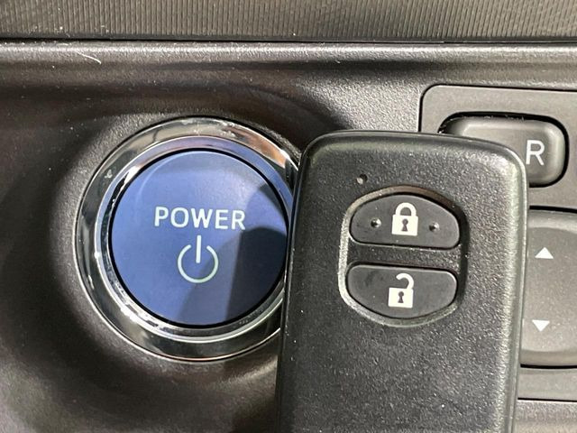 �y�X�}�[�g�L�[�z�J�o����|�P�b�g�ɓ��ꂽ�܂܂ł��h�A�̎{���E�������\�ȃX�}�[�g�L�[�𑕔��B�G���W���̃I���E�I�t�����J�M�����o���K�v����������Ƃ��Ă��֗��ł���