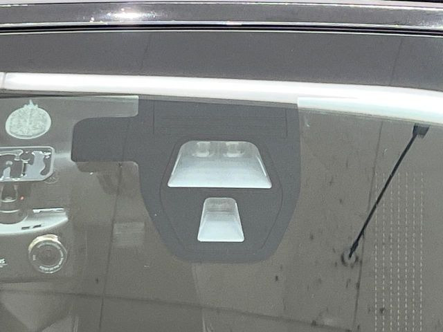 �y�V�e�B�u���[�L�A�N�e�B�u�V�X�e���z�ᑬ���s���ɑO���̎ԗ�����F�����A�Փ˂������Ȏ��͌x��ƃu���[�L�ŏՓˉ���Ɣ�Q�y�����A�V�X�g�B�����S�Ƀh���C�u�����y���݂��������܂��B