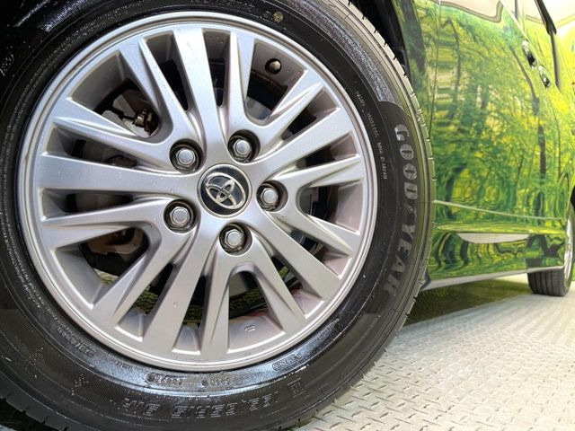 �y�����A���~�z�C�[���z�O�ςɃ}�b�`���������A���~�z�C�[���𑕒����Ă���܂��B�e��ЊO�A���~�z�C�[����A�X�^�b�h���X�^�C�����戵�����Ă���܂��B���񂲑��k����������