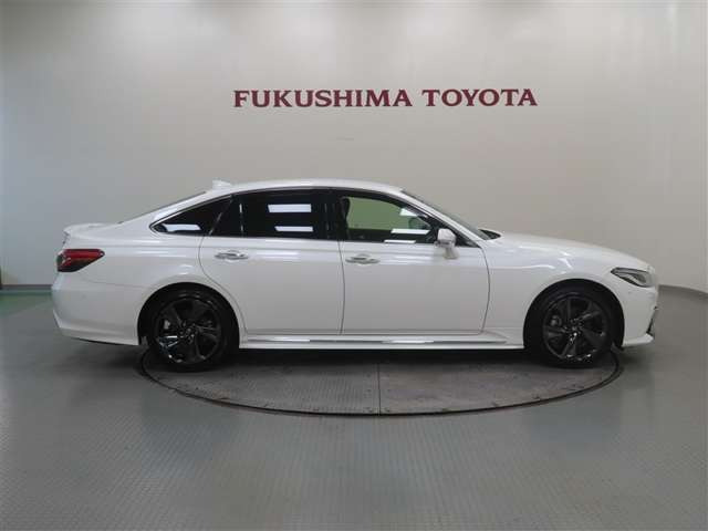 クラウンハイブリッド 2.5 RS