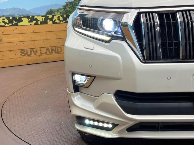 �yLED�w�b�h���C�g�z���V����ԑ��s�����ǍD�Ȏ��E���m�ۂ����S���ĉ^�]�ł��鍂�P�xLED�w�b�h���C�g�𑕔�!�_�����x�������A����d�͂��}�����Ă��܂��B