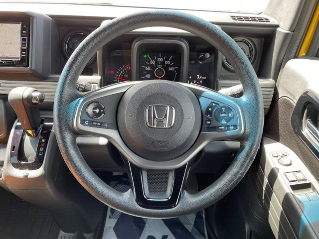 �y�X�e�A�����O�X�C�b�`�z�^�]���A�O������ڐ������炷���ƂȂ��A�I�[�f�B�I���̑��삪�\�ȕ֗��@�\!���S&���K�ȃh���C�u�����o���Ă���܂���