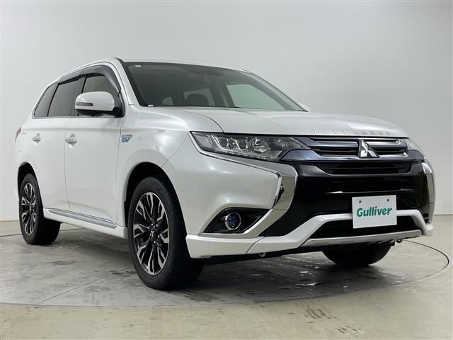 アウトランダーPHEV2.0 G ナビパッケージ 4WD