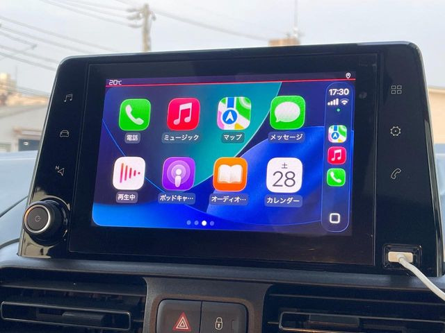 ��Apple Car Play:�X�}�z�Ƃ̗L���ڑ��ŁA�i�r�E�I�[�f�B�I�Đ��ȂǃX�}�z�̃A�v���@�\����ʂł��g����֗��@�\�ł�!