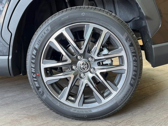 �y����18�C���`�A���~�z�C�[���z�O�ςɃ}�b�`���������A���~�z�C�[���𑕒����Ă���܂��B�e��ЊO�A���~�z�C�[����A�X�^�b�h���X�^�C�����戵�����Ă���܂��B���񂲑��k����������