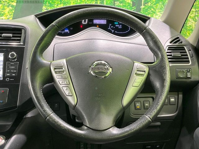 �y�����v�����X�e�A�����O�z�㎿�Ȋv���g�p���邱�ƂŁA��ɂ����������݂ƂĂ��^�]���₷���n���h���ł���