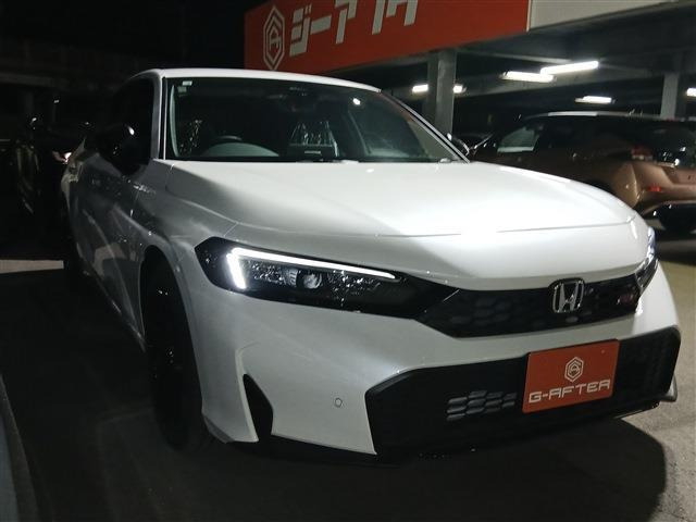 シビック（ホンダ）1.5 RS　登録済み未使用車 6MT 中古車画像