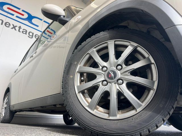 �y14�C���`�A���~�z�C�[���z�O�ςɃ}�b�`�����A���~�z�C�[���𑕒����Ă���܂��B�e��A���~�z�C�[����A�X�^�b�h���X�^�C�����戵�����Ă���܂��B���񂲑��k����������