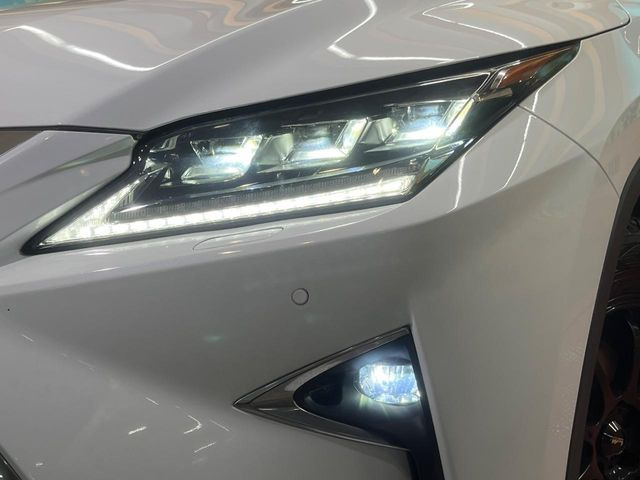 �y�O��LED�w�b�h���C�g�z�X�^�C���b�V���Ȍ����ڂ̎O��LED�w�b�h���C�g�𑕔���X�^�C�������łȂ��A��Ԃ̑��s�����E�ǍD�ň��S���Ă���肢�������܂��B