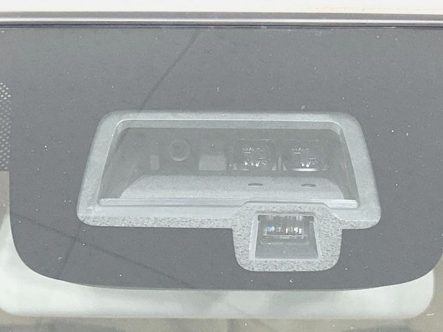 �y�X�Y�L �Z�[�t�e�B�T�|�[�g�z���s���ɑO���̎ԗ�����F�����A�Փ˂������Ȏ��͌x��ƃu���[�L�ŏՓˉ���Ɣ�Q�y�����A�V�X�g�B�����S�Ƀh���C�u�����y���݂��������܂��B