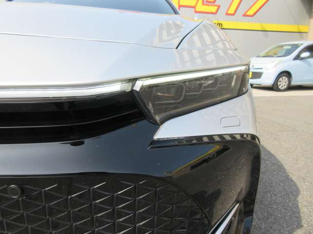 クラウンクロスオーバー2.5 G アドバンスト レザー パッケージ E-Four 4WD