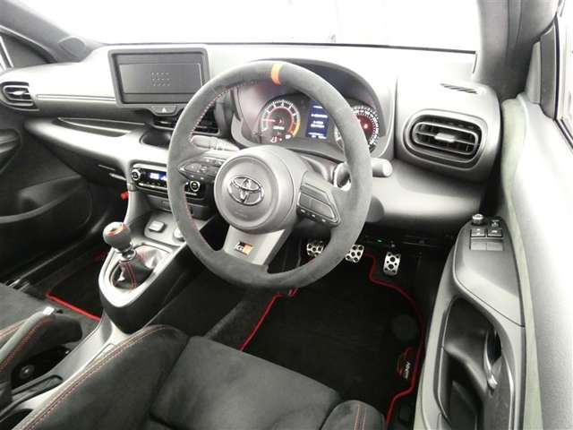 GRヤリス1.6 GRMN サーキットパッケージ 4WD