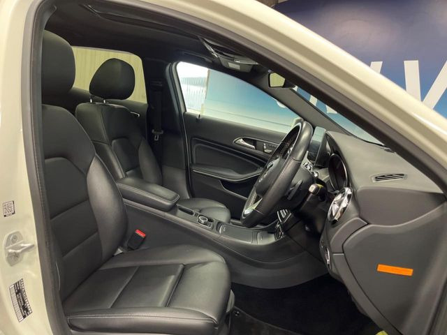 ●シートの使用感:破れ・へたりも少なく、ご覧の通りきれいな状態を維持しております。また、室内クリーニング・コーティングもご用命いただけます。