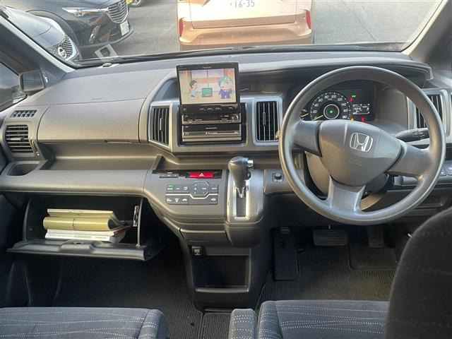 ステップワゴン2.0 L 4WD