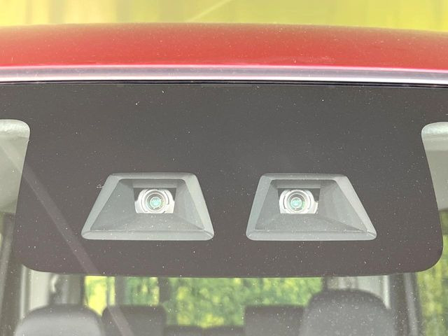 �y�X�}�[�g�A�V�X�g�z���s���ɑO���̎ԗ�����F�����A�Փ˂������Ȏ��͌x��ƃu���[�L�ŏՓˉ���Ɣ�Q�y�����A�V�X�g�B�����S�Ƀh���C�u�����y���݂��������܂��B