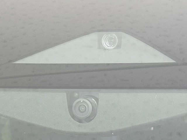 �y�C���e���W�F���g�G�}�[�W�F���V�[�u���[�L�z�t�����g�J�����őO���̎ԗ�����s�҂����m�B�Փ˂������Ȏ��͏Փ˔�Q�y���u���[�L���쓮�A�Փˉ�����T�|�[�g�B�����S�Ƀh���C�u�����y���݂��������܂��B