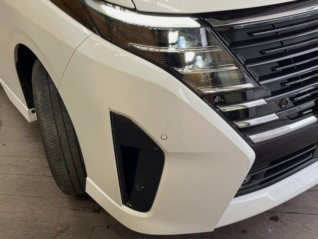 �yLED�w�b�h���C�g�z���V����ԑ��s�����ǍD�Ȏ��E���m�ۂ����S���ĉ^�]�ł��鍂�P�xLED�w�b�h���C�g�𑕔�!�_�����x�������A����d�͂��}�����Ă��܂��B