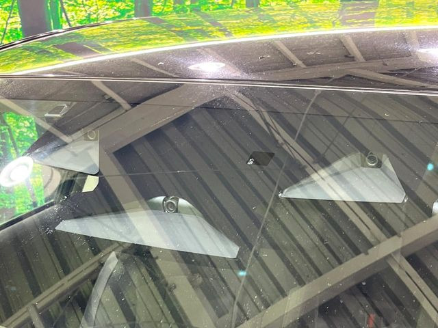 �y�A�C�T�C�g�R�A�e�N�m���W�[�z�O���̎ԗ��������m���A�Փ˂������Ȏ��͌x��Œ��ӂ𑣂��A�u���[�L�𓥂ޗ͂��T�|�[�g�B�u���[�L�𓥂߂Ȃ������ꍇ�͏Փ˔�Q�y���u���[�L���쓮�A�Փˉ�����T�|�[�g���܂��B